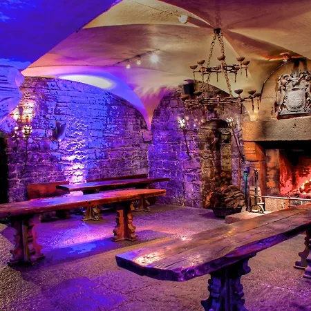 Belleek Castle, 4*