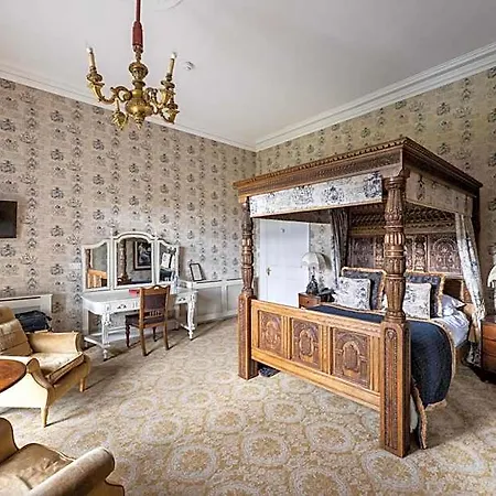 Belleek Castle,